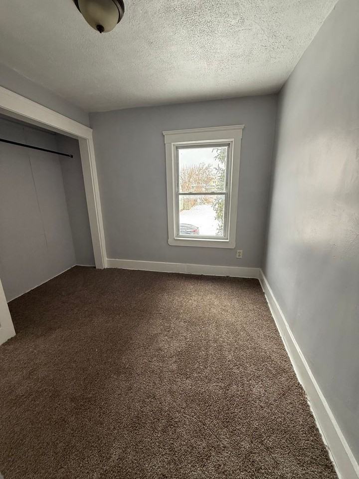 973 Stevenson Road - Photo 6 of 8