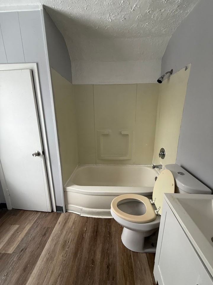 973 Stevenson Road - Photo 7 of 8