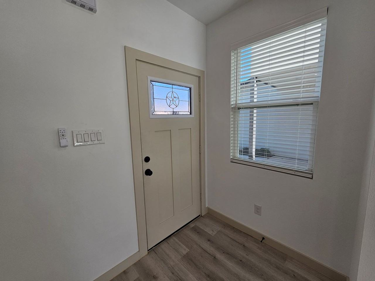 1319 Fletcher Street - Photo 3 of 39