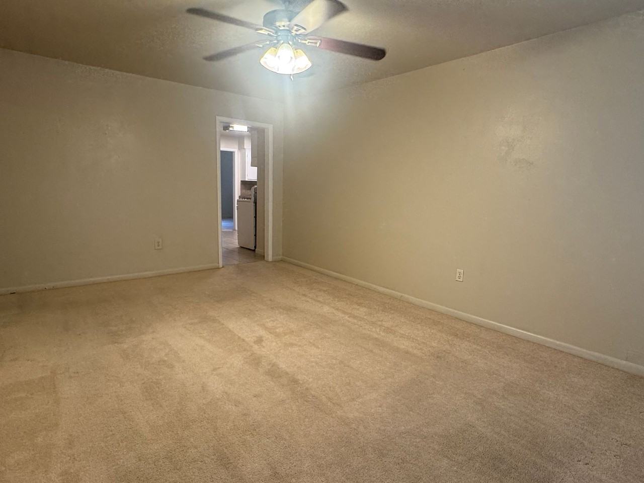 4312 Northwest Santa Fe Avenue - Photo 2 of 16