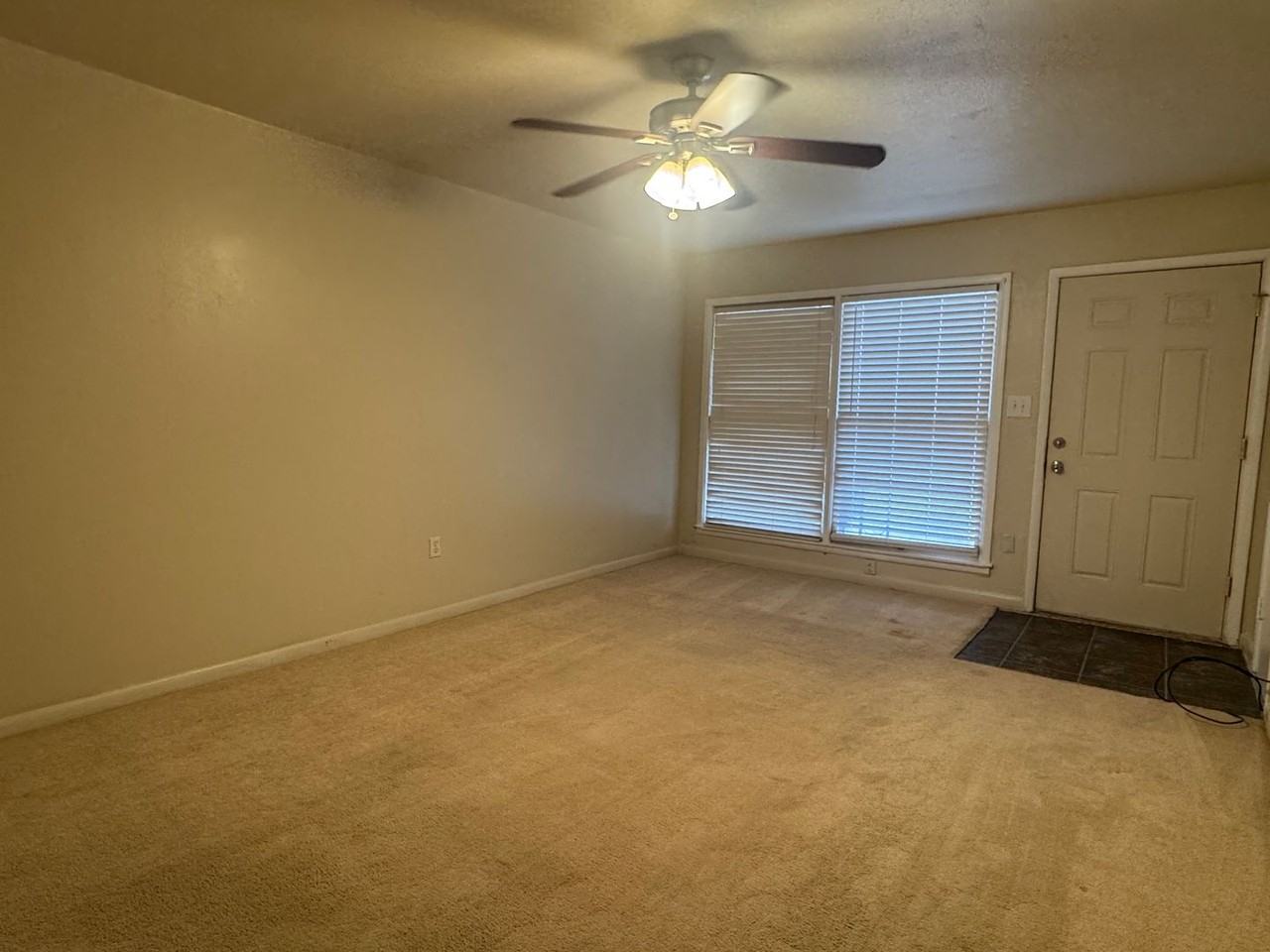 4312 Northwest Santa Fe Avenue - Photo 3 of 16