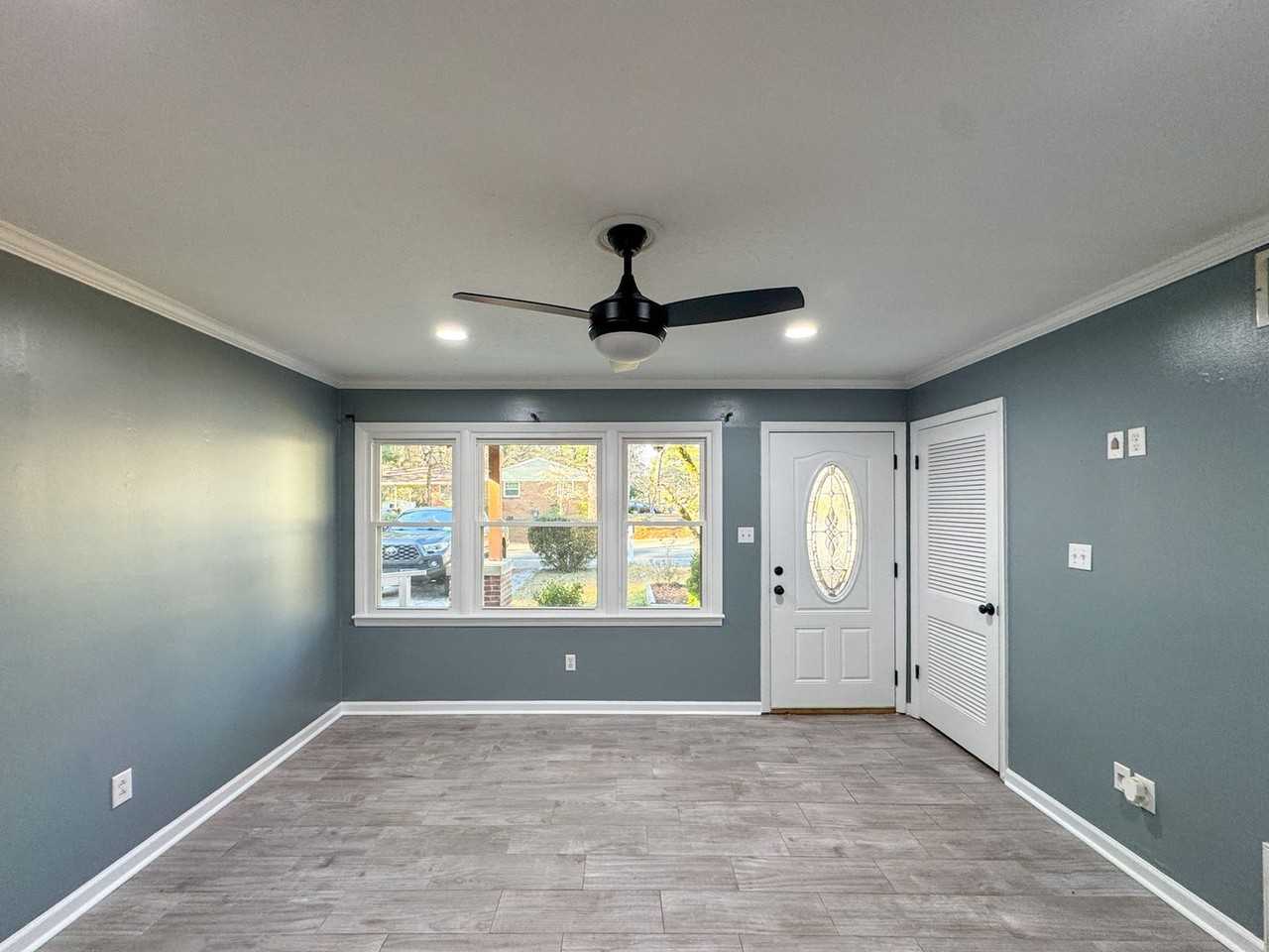 1463 Bridger Street - Photo 4 of 33