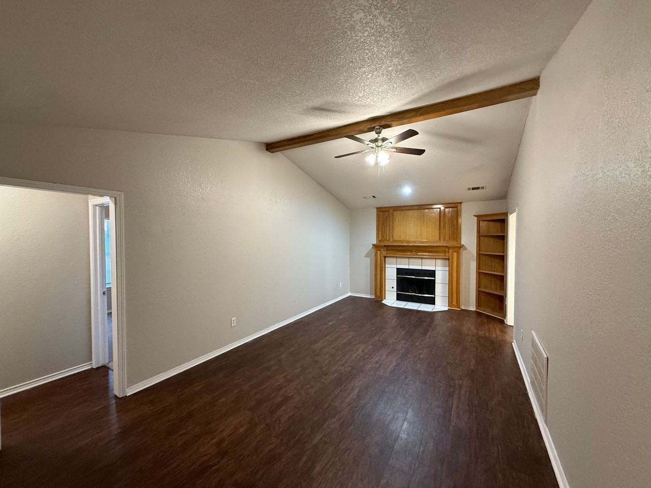 808 West Elder Drive - Photo 3 of 20