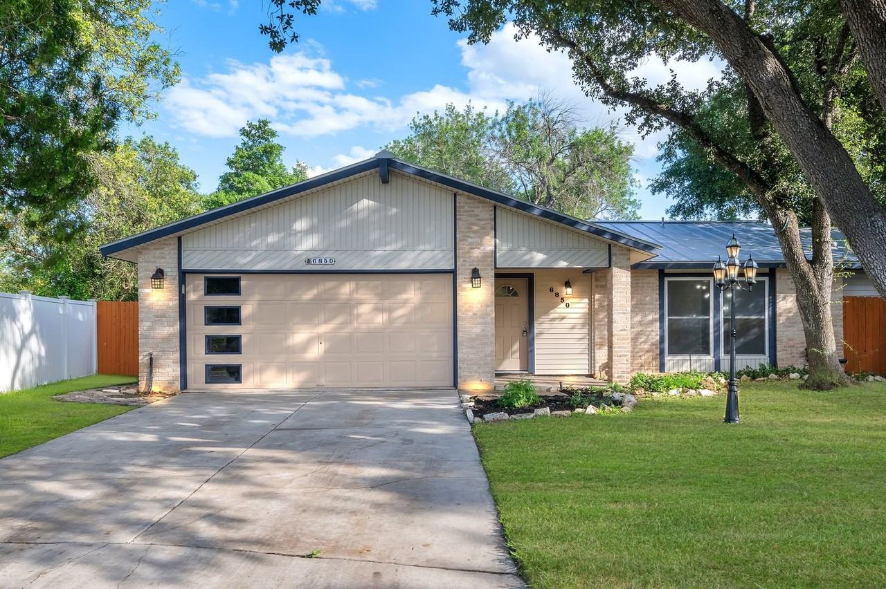 6850 Agua Calientes - Photo 2 of 50