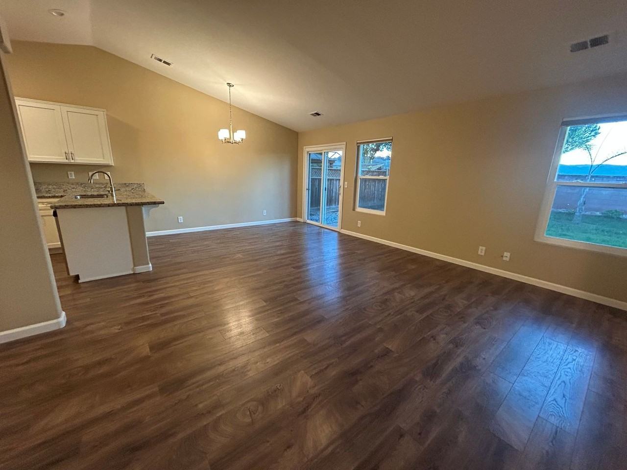 2360 Valley View Road - Photo 6 of 10