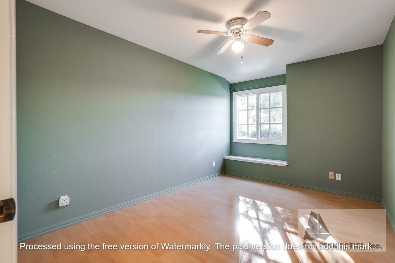 10485 Parakeet Circle - Photo 6 of 11