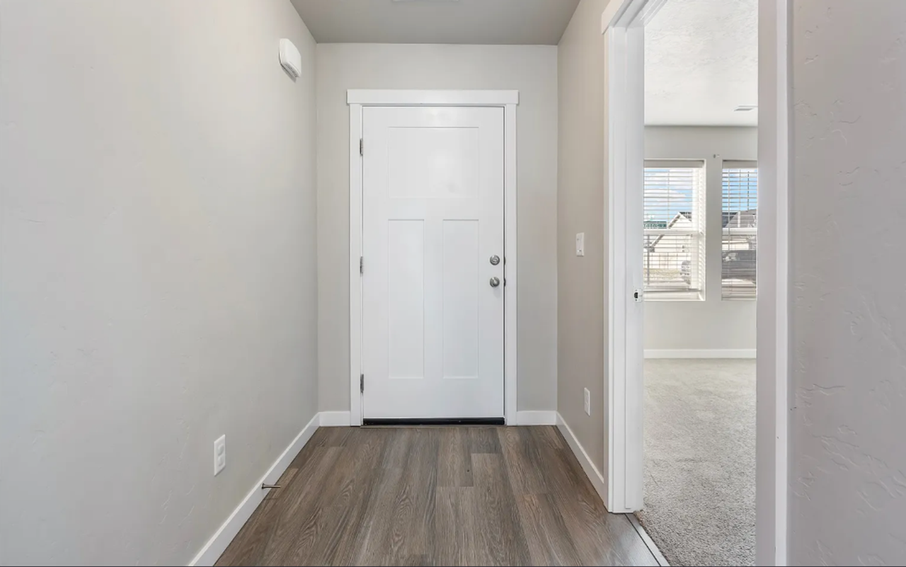 7626 East Iroquois Street - Photo 2 of 26