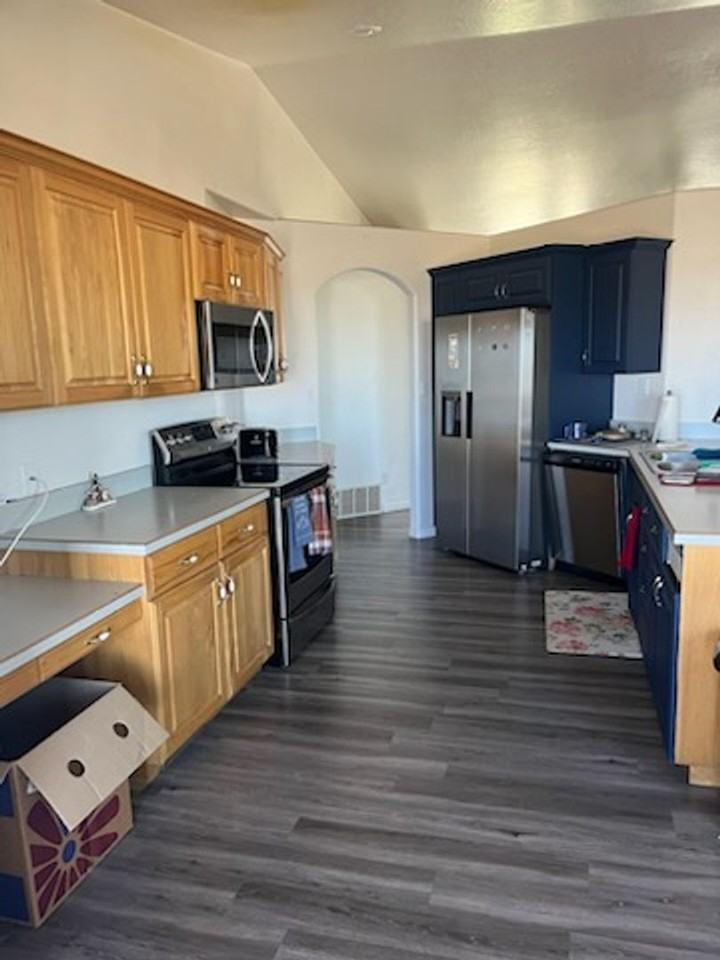 2186 Skyview Drive - Photo 3 of 13