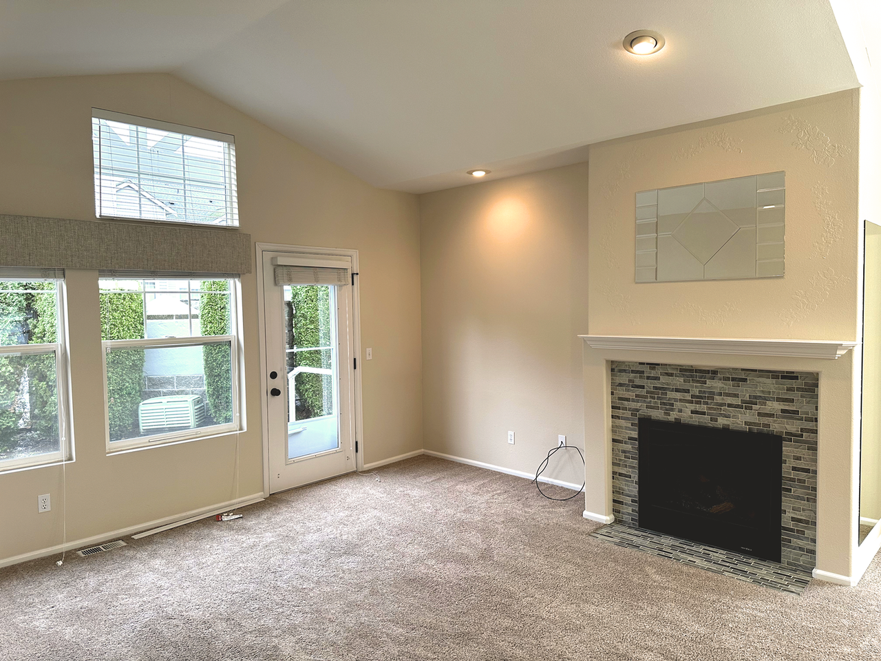 23408 53rd Avenue South - Photo 4 of 17