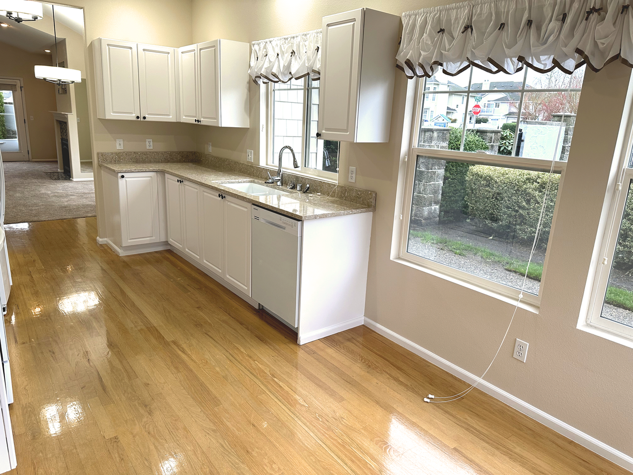 23408 53rd Avenue South - Photo 6 of 17