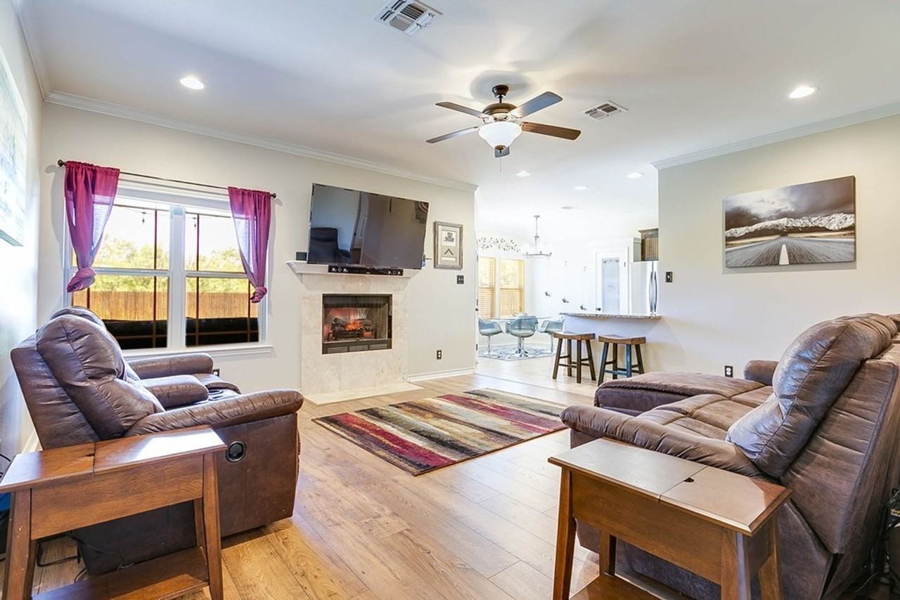 4146 Autumnwood Trail - Photo 3 of 6