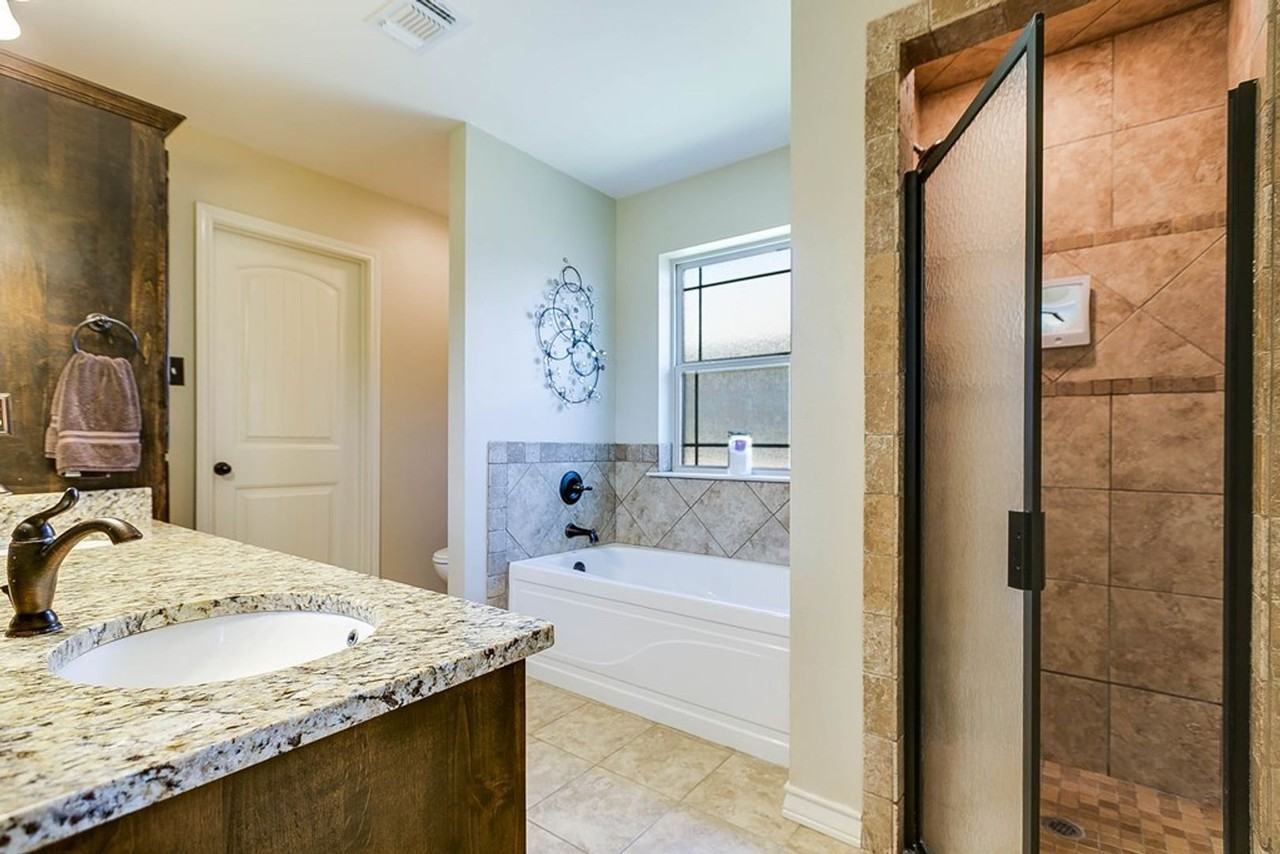 4146 Autumnwood Trail - Photo 5 of 6