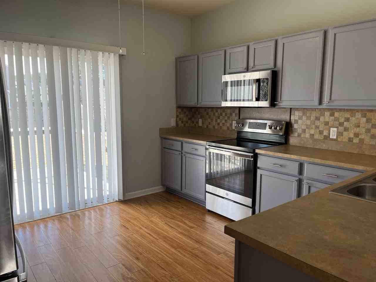 275 Cameron Street - Photo 6 of 24