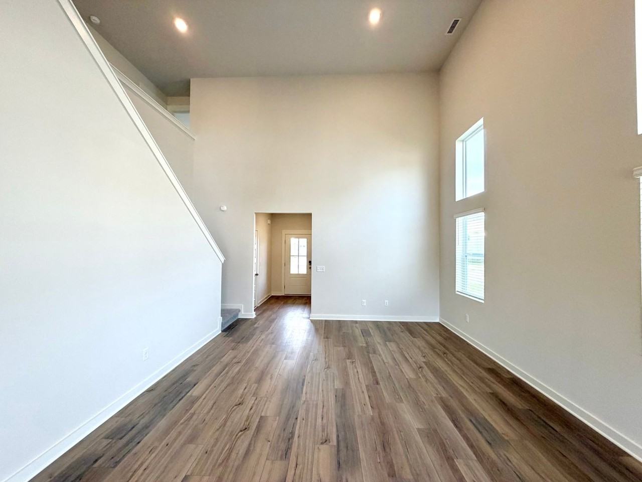 1333 Gentry Dr - Photo 6 of 49