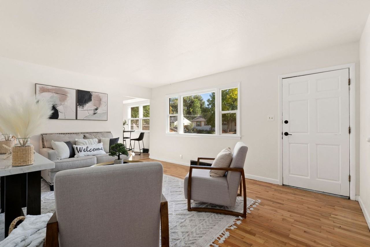 1116 Beech Street - Photo 3 of 26