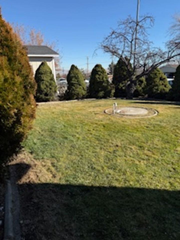 1865 Circle Drive - Photo 3 of 21