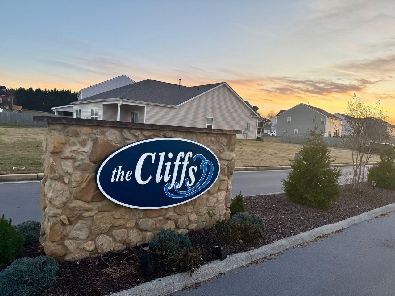 6719 Wildlife Cir - Photo 2 of 34