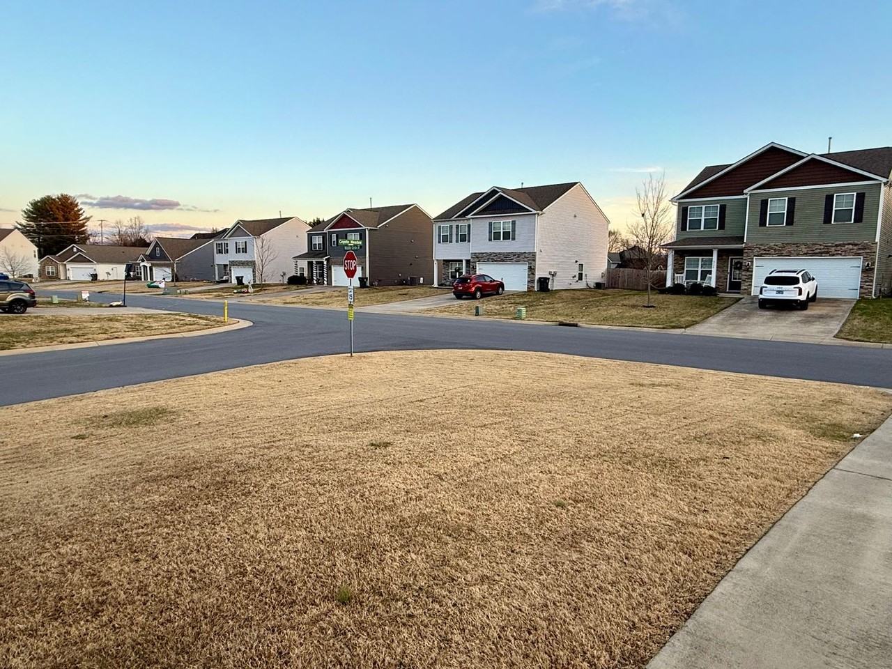 6719 Wildlife Cir - Photo 3 of 34