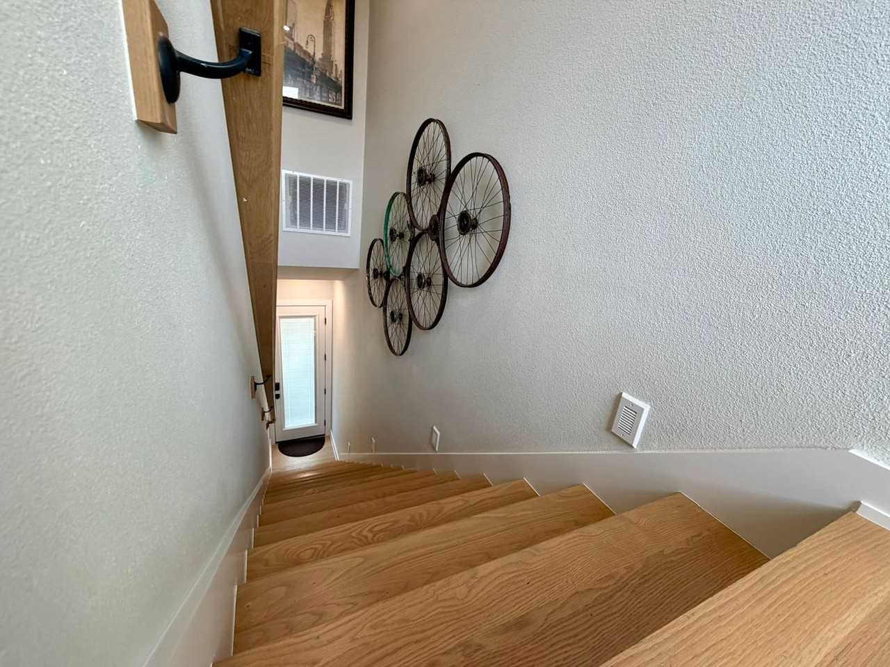 611 Southwest 2nd Street - Photo 2 of 14