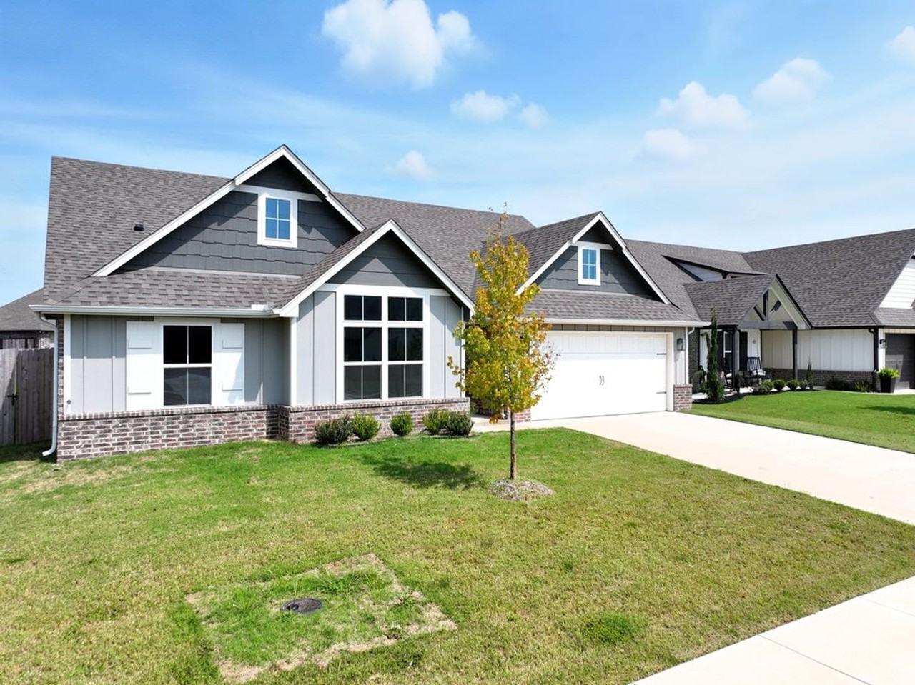 23073 East 106th Street South - Photo 3 of 50