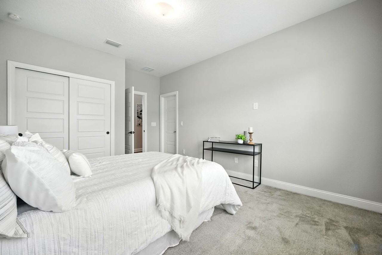 24 Tradesman Lane - Photo 4 of 50