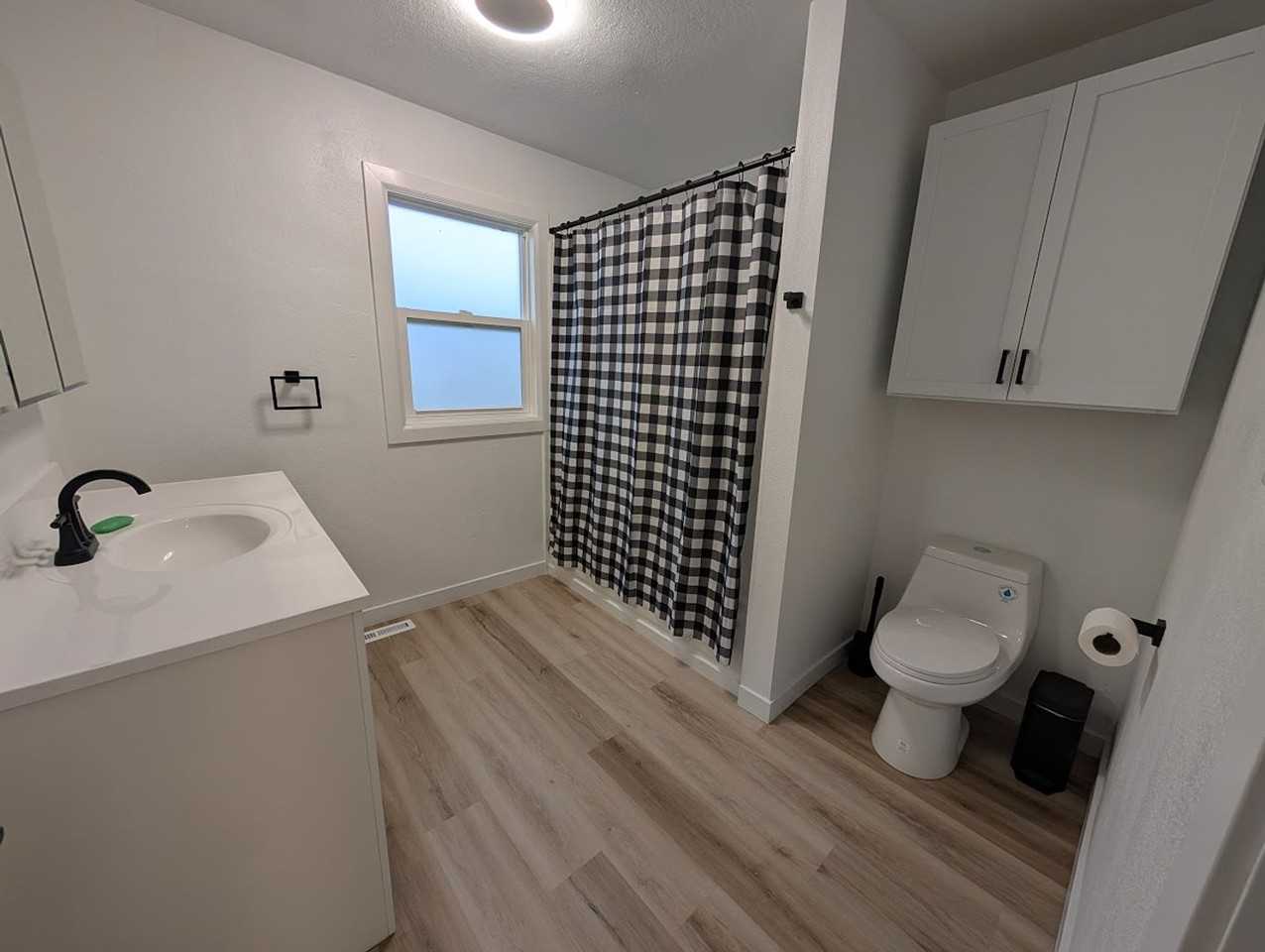 3405 10th Street - Photo 4 of 18