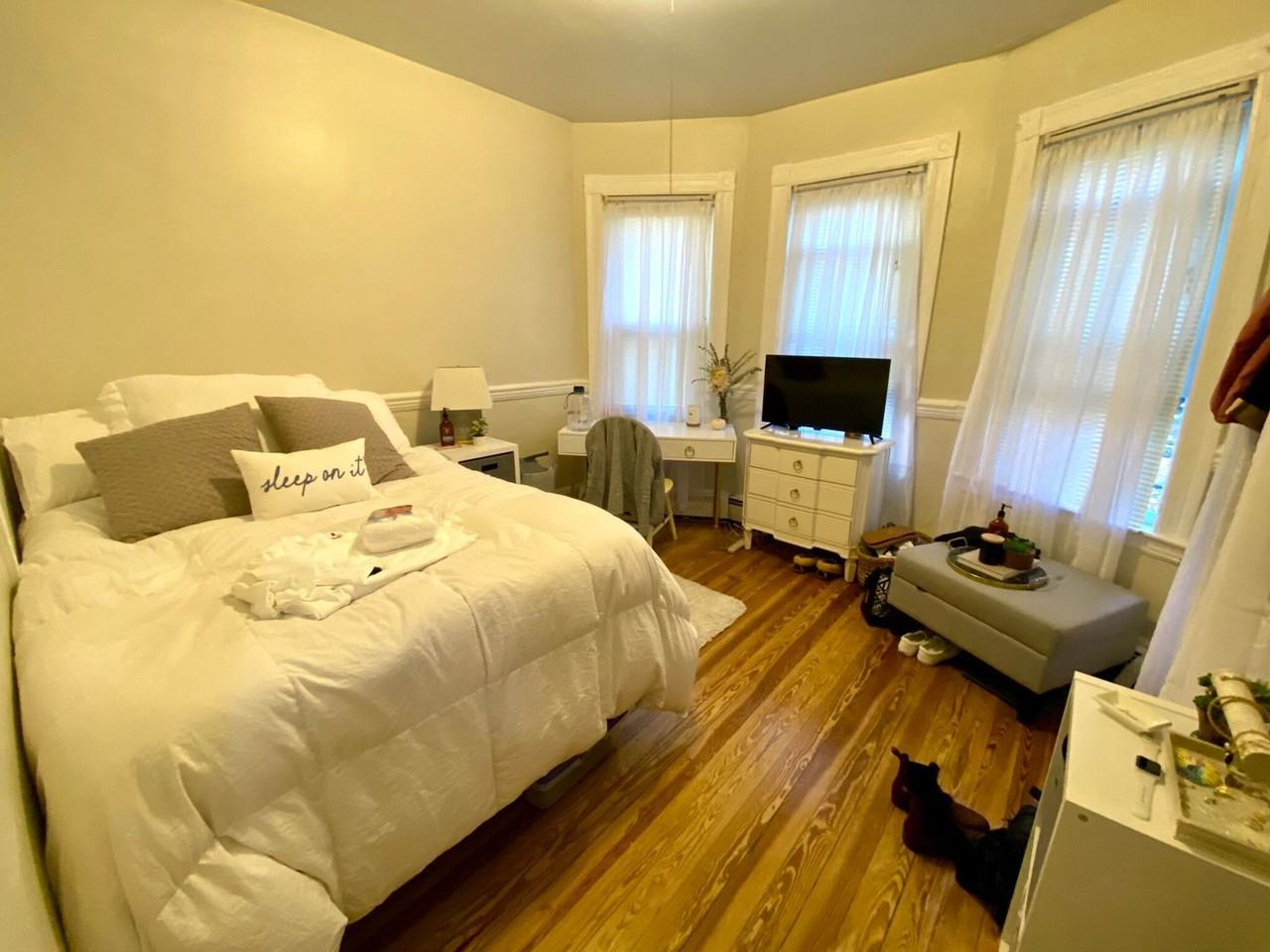 93 Calumet St - Photo 7 of 16