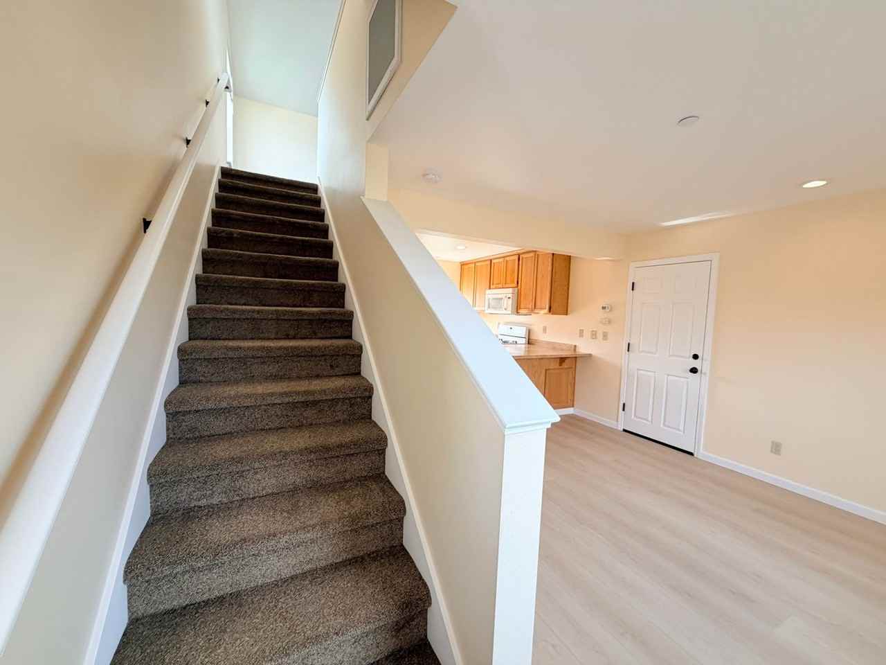 8 Balma Lane - Photo 4 of 17