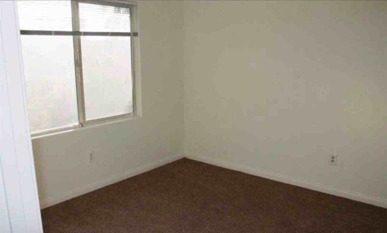 3811 Oregon Street - Photo 7 of 8