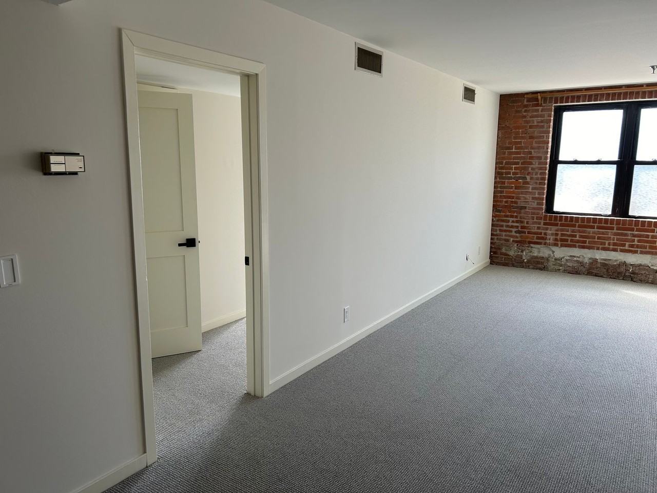 Trolley - Photo 5 of 14