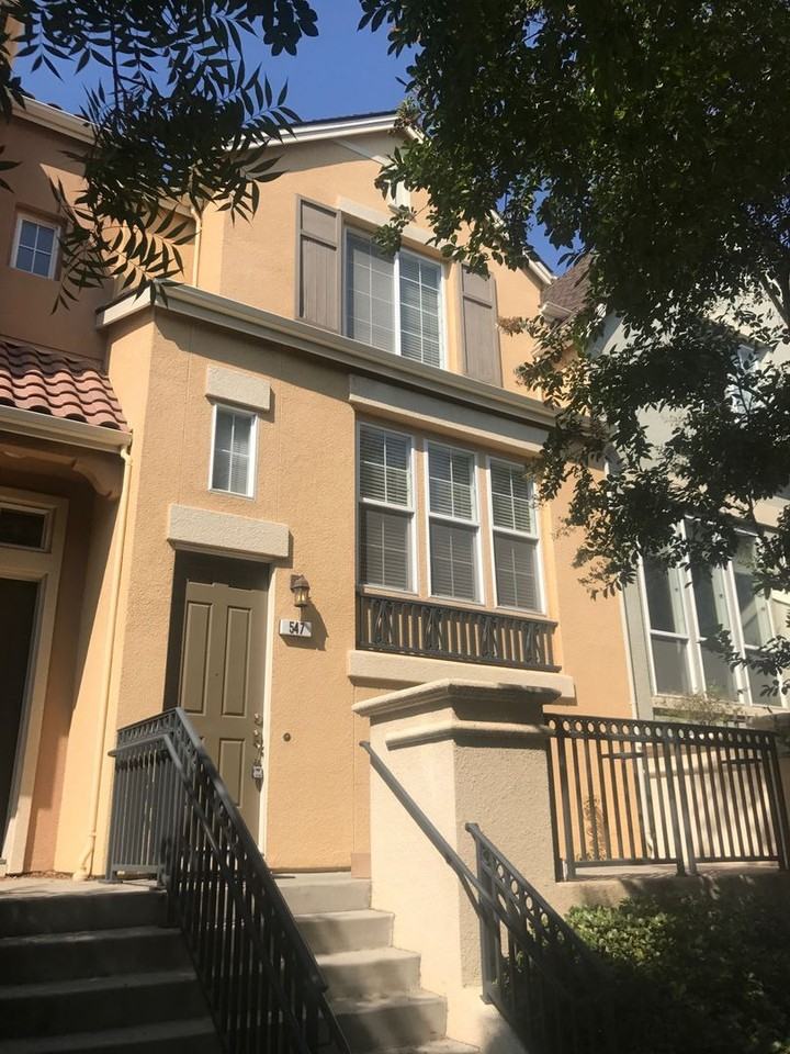 547 Moreland Way - Photo 3 of 26