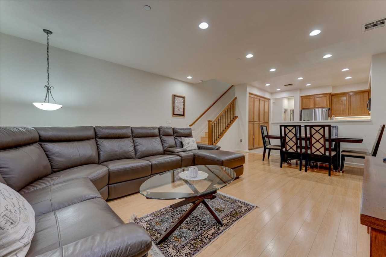 547 Moreland Way - Photo 6 of 26