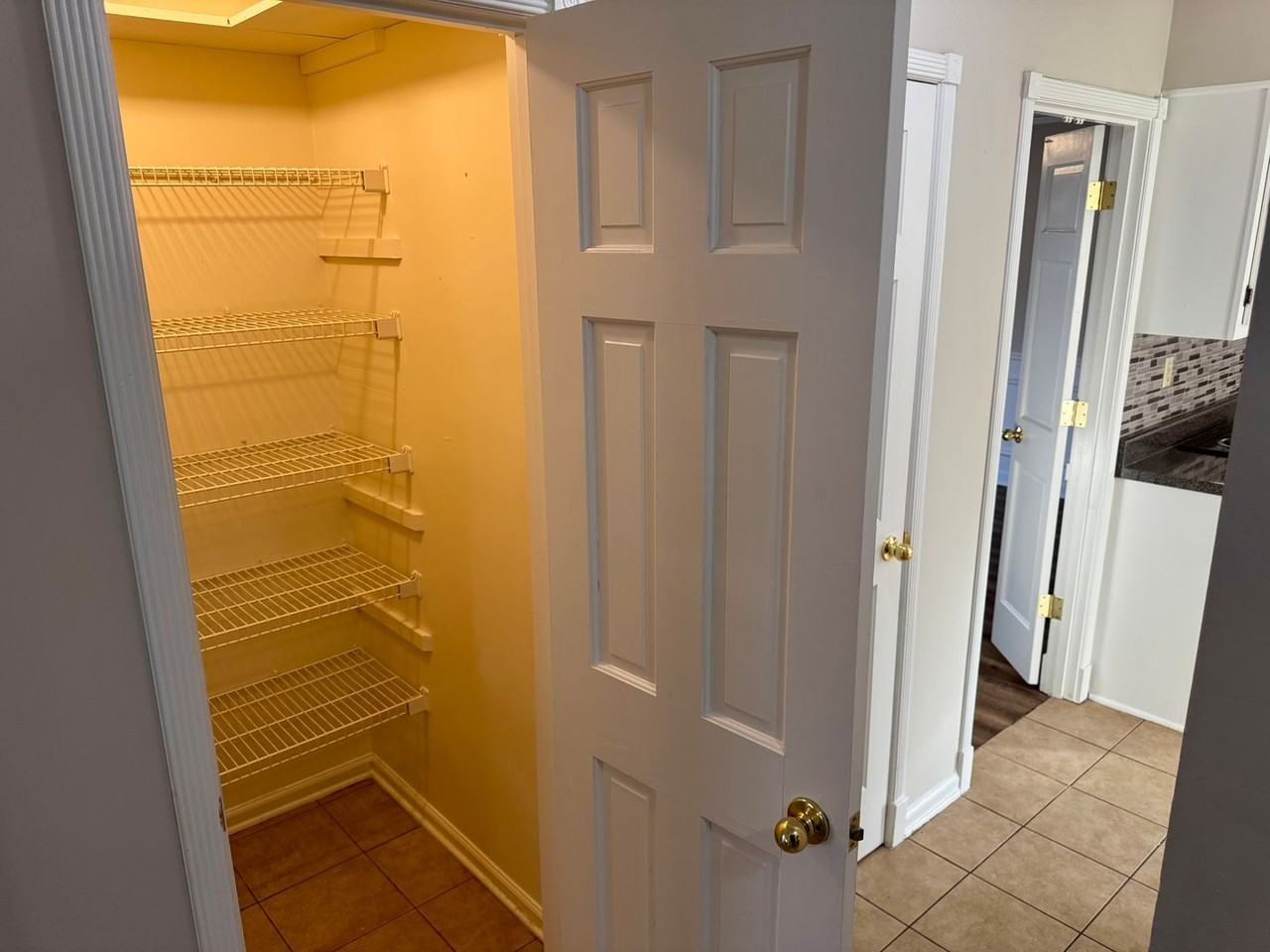 122 York Haven Dr - Photo 6 of 18