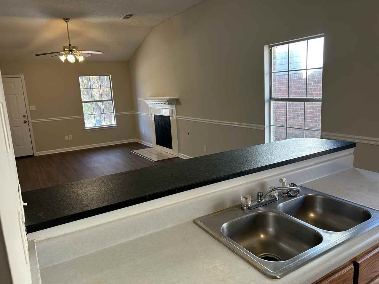 7122 Village Ln - Photo 5 of 13