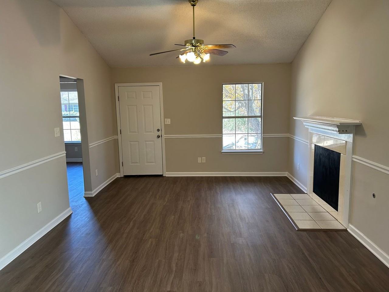 7122 Village Ln - Photo 6 of 13