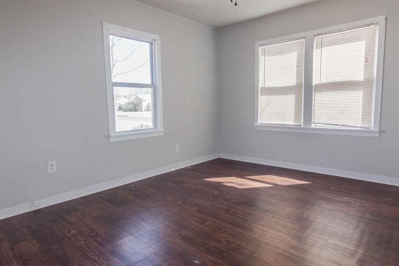 2426 26th Street - Photo 6 of 9