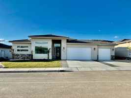 featured image of 654 S Goose Creek Dr