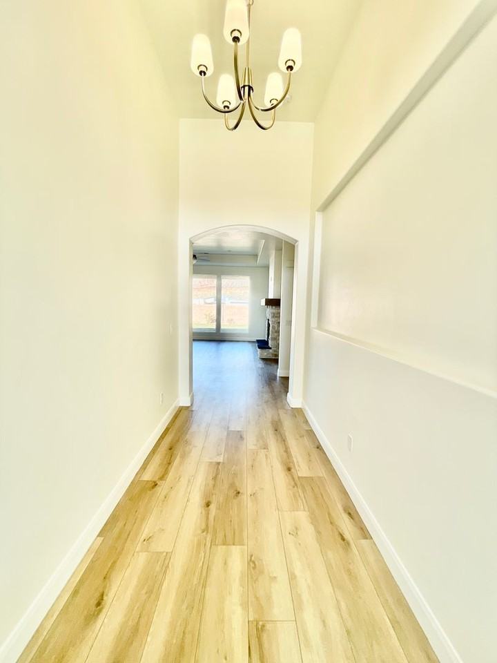 654 S Goose Creek Dr - Photo 5 of 26