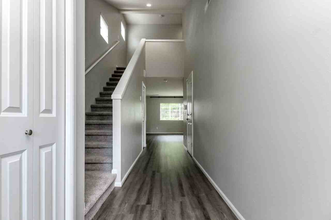 3684 London Loop Northeast - Photo 3 of 30