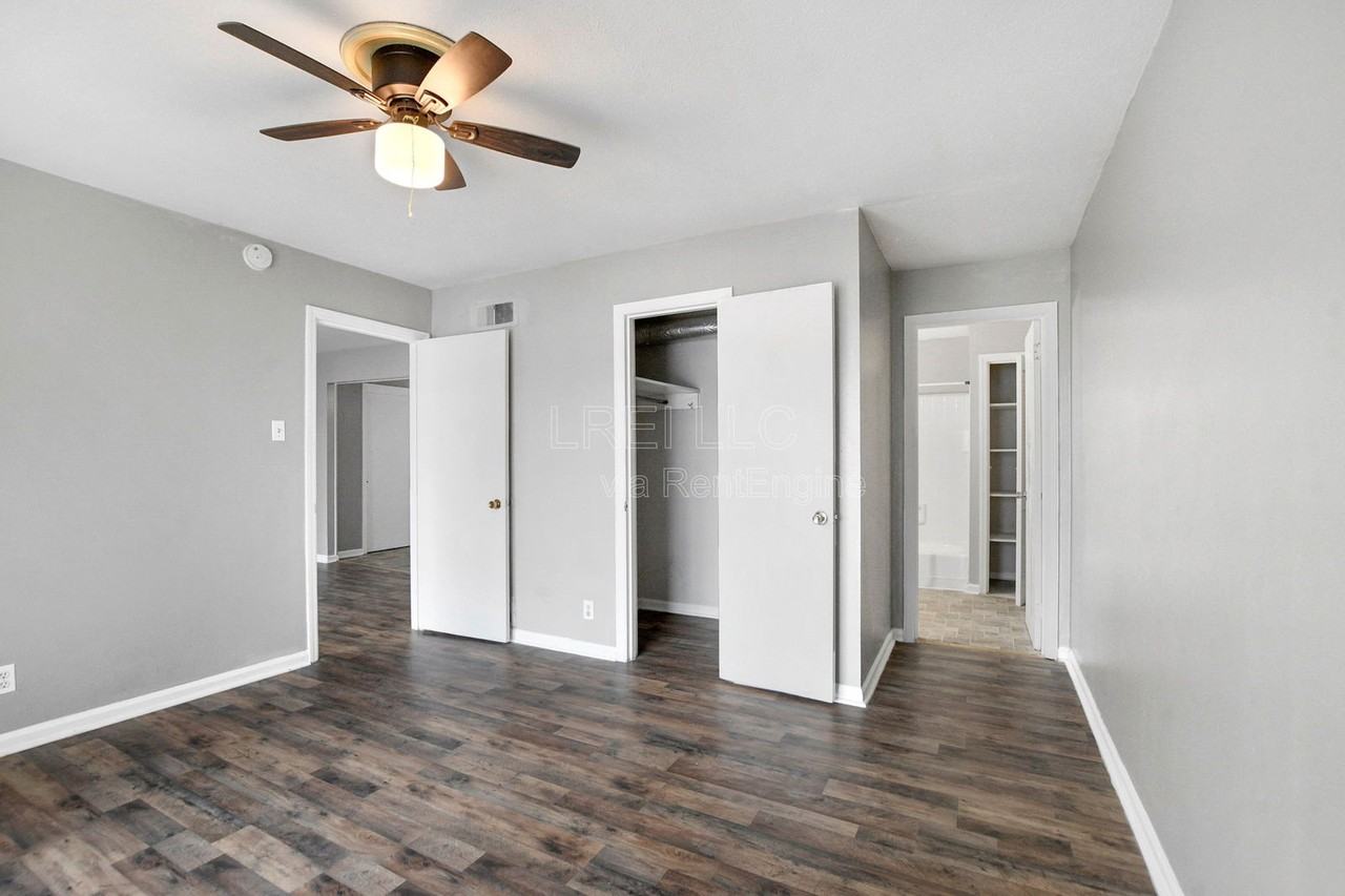 1708 Jennifer Rd #A9 - Photo 6 of 20