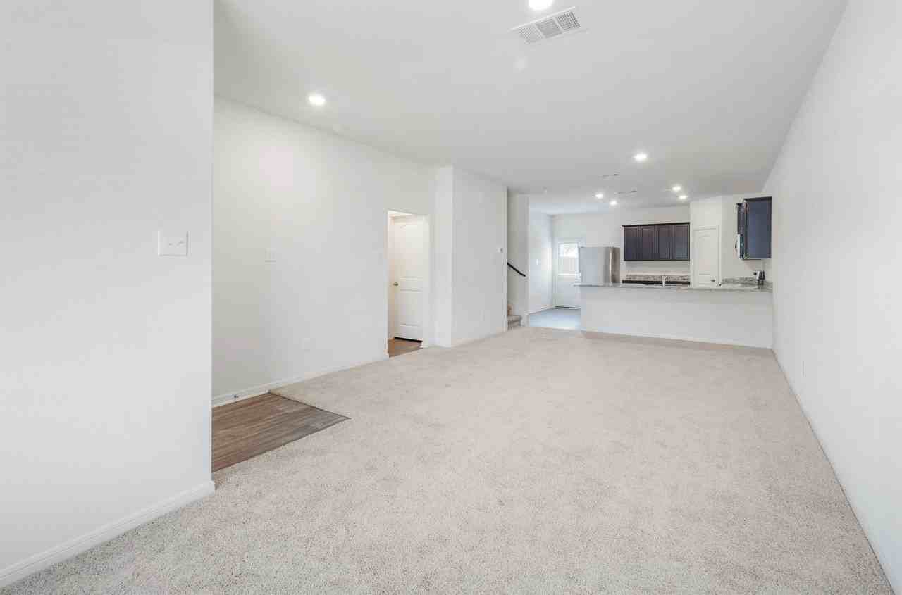 18513 Quiet Range Drive - Photo 5 of 50