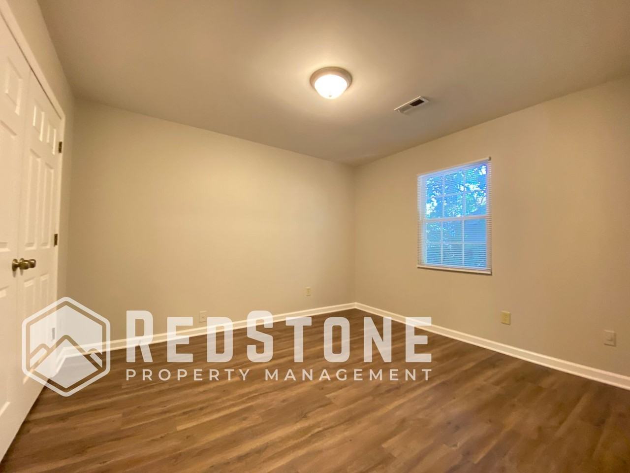 221 Quintas Avenue #D - Photo 5 of 12