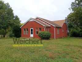 featured image of 135 Greene Road 609