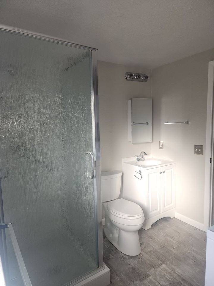 366 Berwick Avenue - Photo 7 of 18