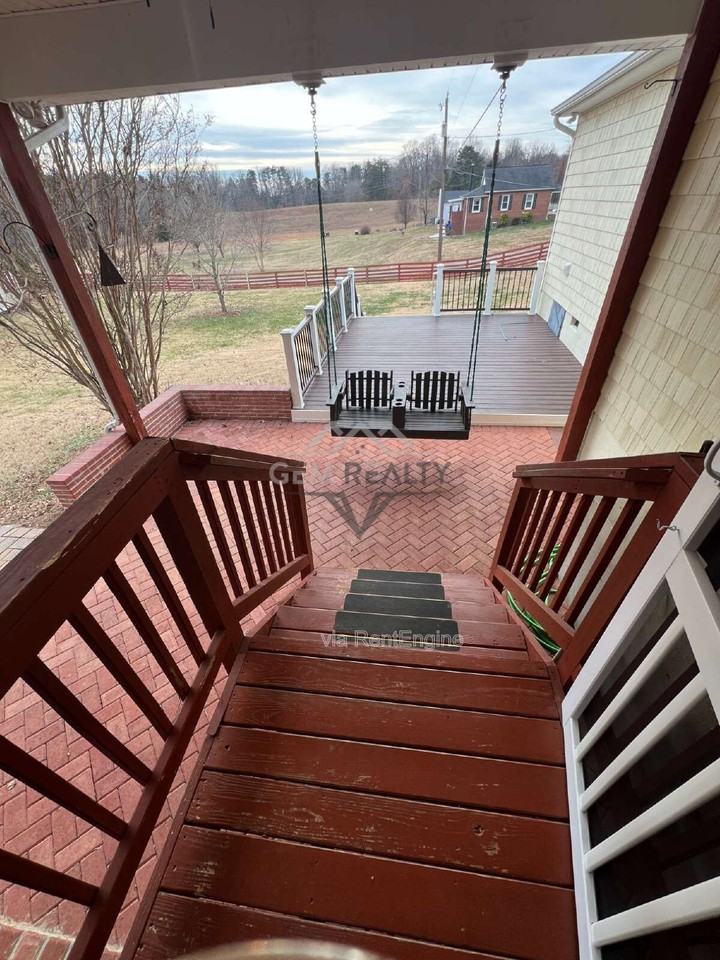 1244 Mountain View Road - Photo 6 of 47