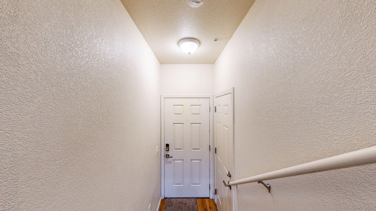 2421 North Village Drive - Photo 6 of 35