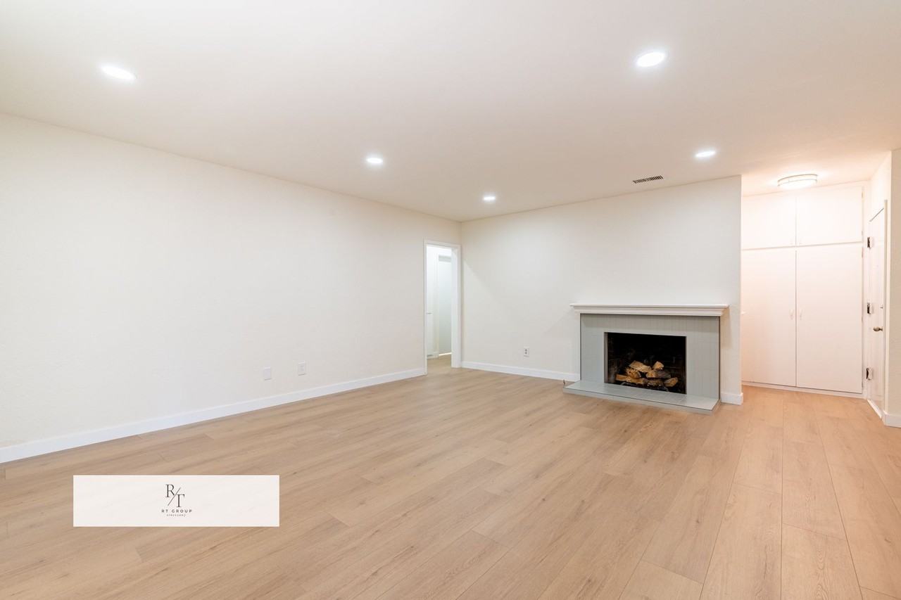 516 North Pennsylvania Avenue - Photo 3 of 26