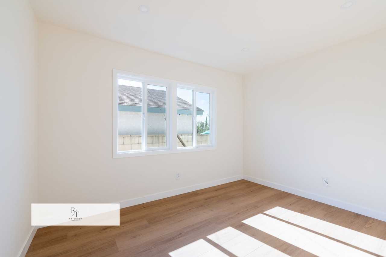 516 North Pennsylvania Avenue - Photo 7 of 26