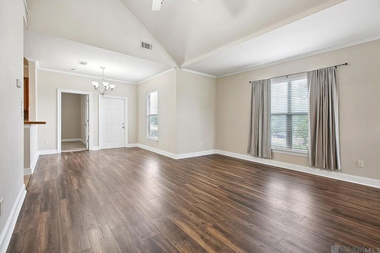 7300 Burbank Drive - Photo 4 of 10