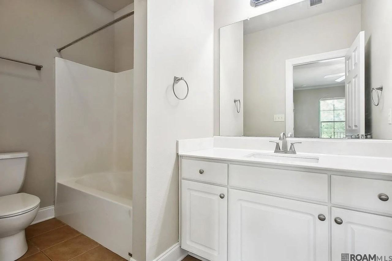 7300 Burbank Drive - Photo 7 of 10